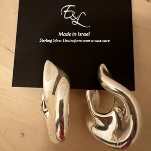 E&L silver earrings